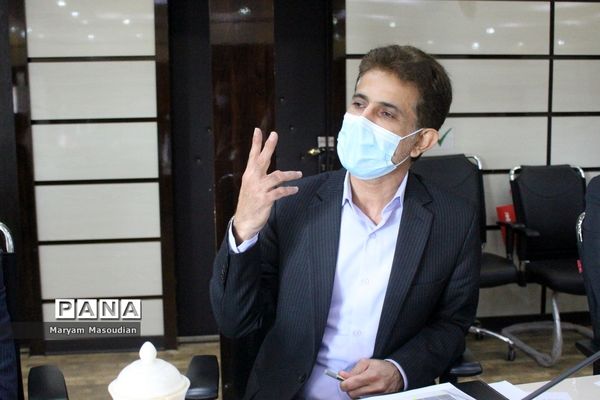 نشست شورای معاونان اداره‌کل آموزش و پرورش استان بوشهر