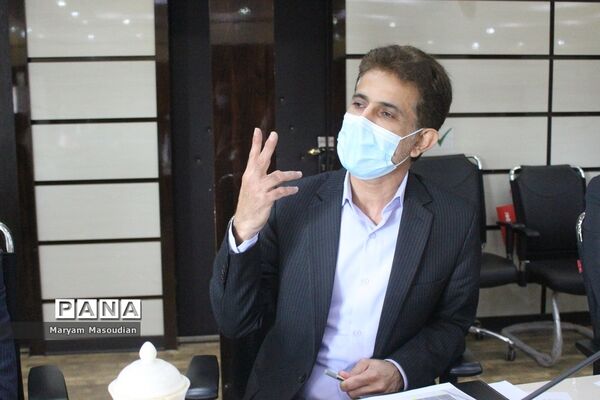 نشست شورای معاونان اداره‌کل آموزش و پرورش استان بوشهر