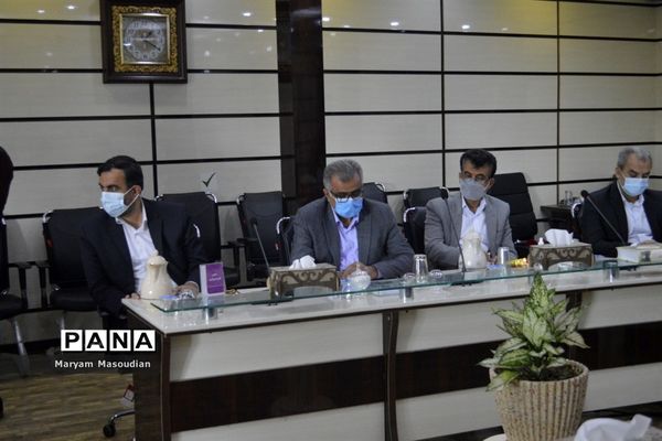 نشست شورای معاونان اداره‌کل آموزش و پرورش استان بوشهر