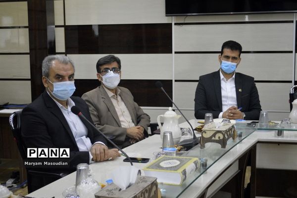 نشست شورای معاونان اداره‌کل آموزش و پرورش استان بوشهر