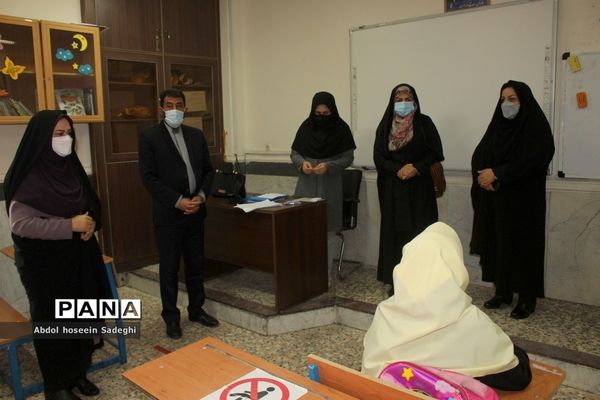 بازدید سرپرست مرکز امور بین‌الملل و مدارس خارج کشور وزارت آموزش و پرورش  از مدرسه باهنر بوشهر