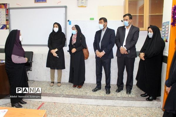 بازدید سرپرست مرکز امور بین‌الملل و مدارس خارج کشور وزارت آموزش و پرورش  از مدرسه باهنر بوشهر