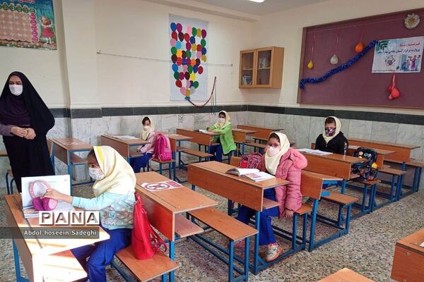 بازدید سرپرست مرکز امور بین‌الملل و مدارس خارج کشور وزارت آموزش و پرورش  از مدرسه باهنر بوشهر