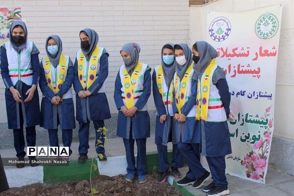 برگزاری پویش نذر نهال در ناحیه یک اهواز
