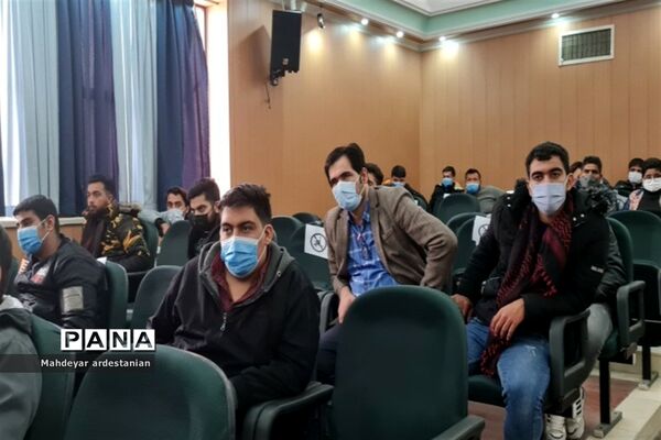 مراسم ۹ دی با حضور مسئولان اداری و شهری در جوادآباد