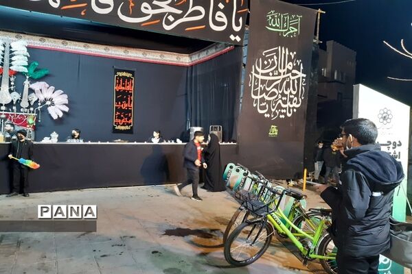 سیاه پوشی شهر مشهد در غم حضرت زهرا(س)