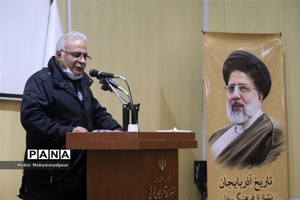 نشست صمیمی استاندار آذربایجان شرقی با اهالی رسانه