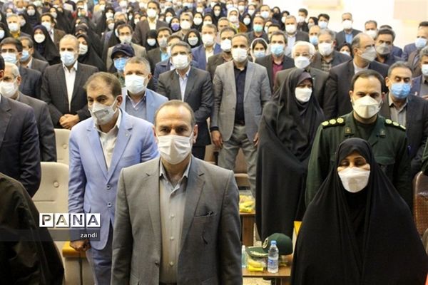 مراسم تکریم و معارفه مدیر‌کل آموزش و پرورش استان کرمان