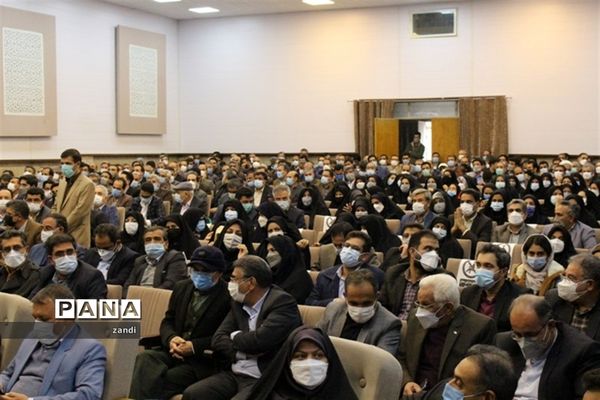 مراسم تکریم و معارفه مدیر‌کل آموزش و پرورش استان کرمان