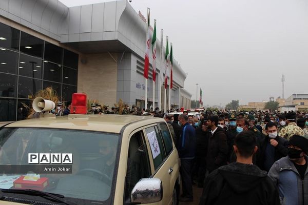 آیین استقبال از 9 شهید دوران دفاع مقدس در شیراز