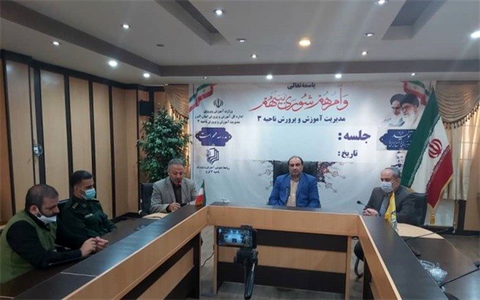 ملت با بصیرت و آگاهی وارد صحنه شدند