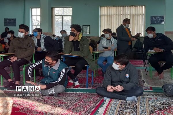 مراسم گرامیداشت 9‌دی در آموزشگاه امیر کبیر ناحیه دو شهرری