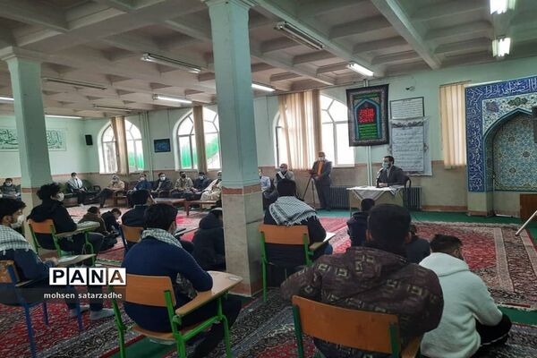 مراسم گرامیداشت 9‌دی در آموزشگاه امیر کبیر ناحیه دو شهرری