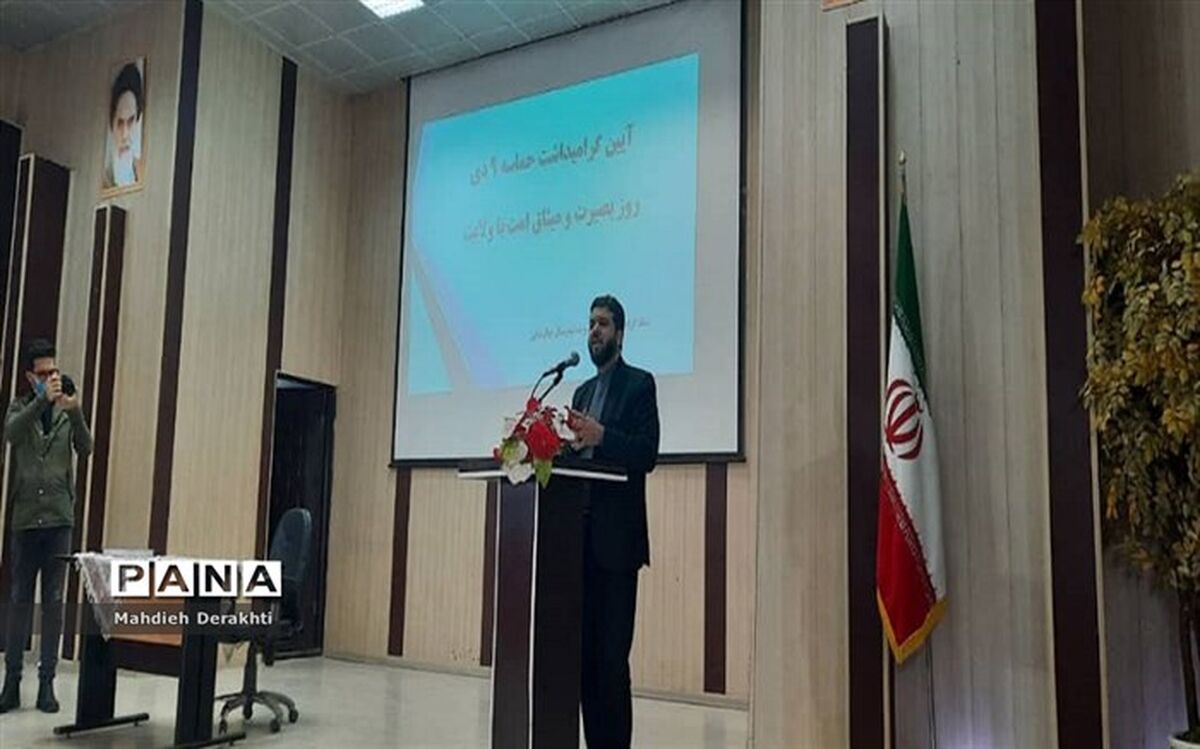 خط مقدم مبارزه امروز، مبارزه اقتصادی است