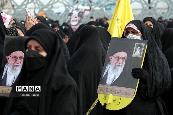 یوم الله نهم دی در میدان امام حسین (ع)