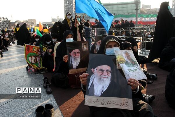 یوم الله نهم دی در میدان امام حسین (ع)