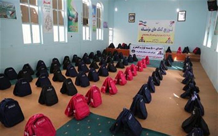 اهدا ۵۰۰ بسته نوشت‌افزار به دانش‌آموزان شهرستان لالی