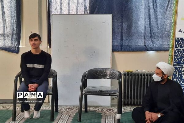 اجرای طرح گفتمان دینی در دبیرستان شهید باهنر