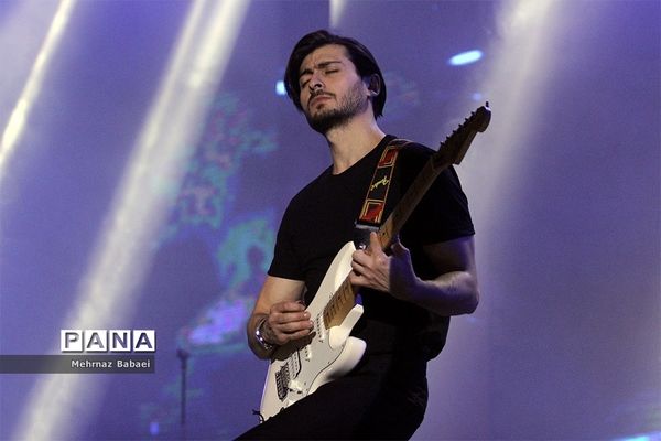 کنسرت ماکان‌بند