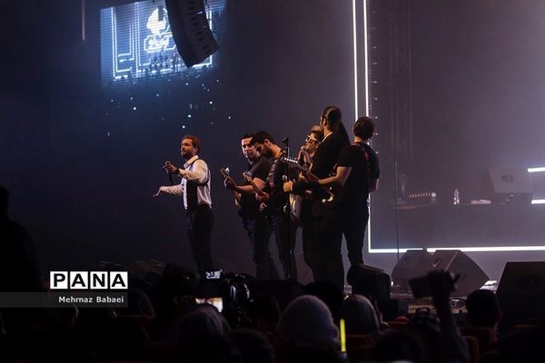 کنسرت ماکان‌بند