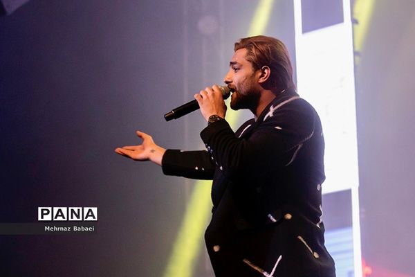 کنسرت ماکان‌بند