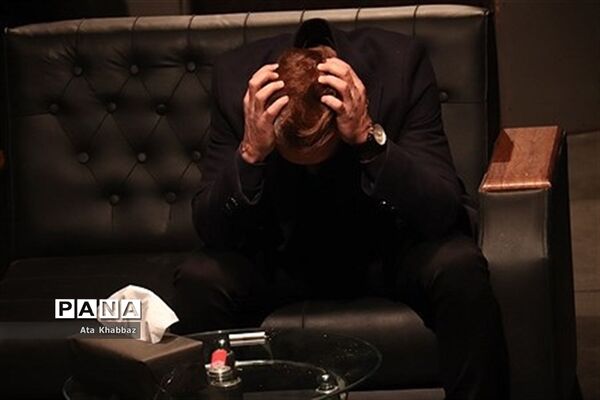 اجرای نمایش «و چند داستان دیگر...»