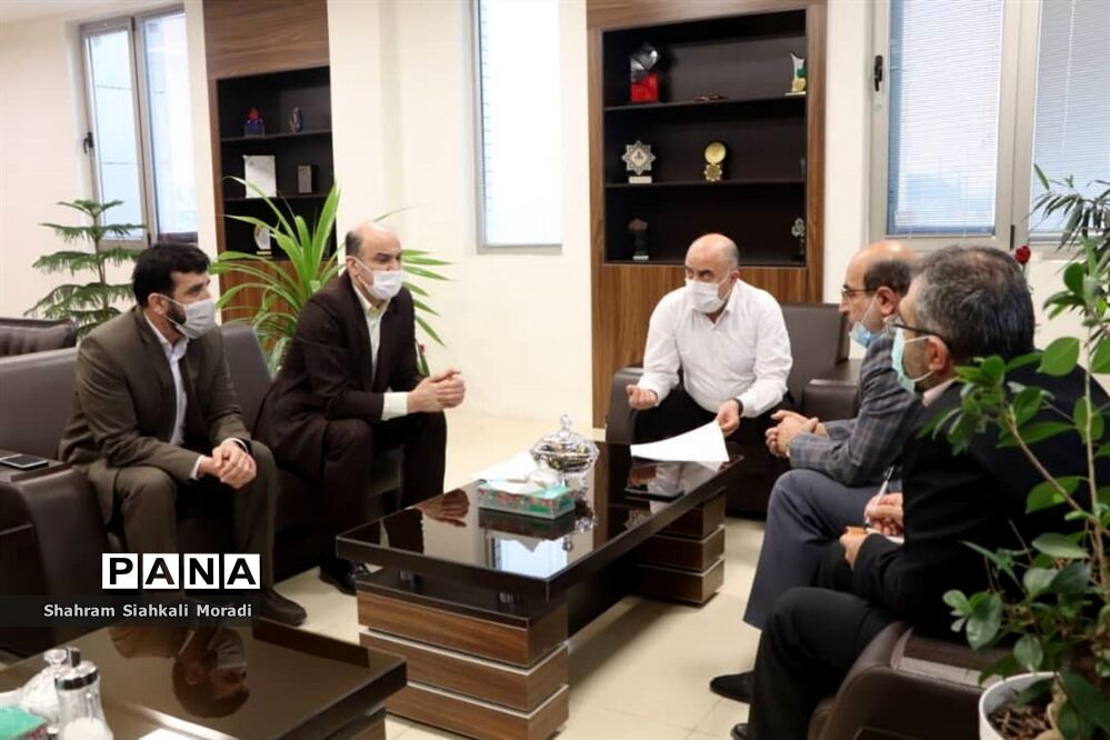 نشست مدیران شرکت گاز استان با نماینده قزوین