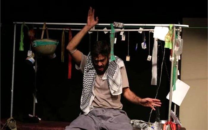 نمایش لاله عباسی در شهرستان ملارد به روی صحنه رفت