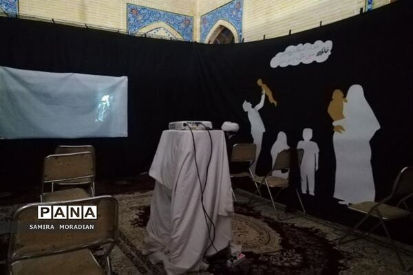 نمایشگاه بصیرت فاطمی در امامزاده سید معصوم قم