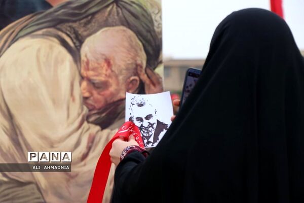 کاروان خودرویی به مناسبت سالگرد شهادت سردار سلیمانی در قم