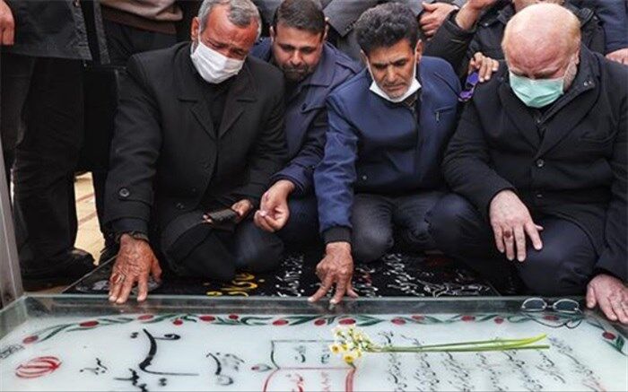 ادای احترام رئیس مجلس به مقام شامخ شهیدسلیمانی