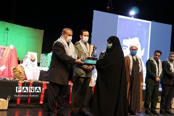 برگزاری کنگره ۲۰۰۰ شهید منطقه ۱۵ تهران