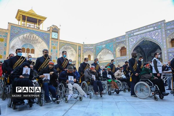 زیارت حضرت معصومه(س) به نیابت از حاج قاسم توسط 40 بیمار قطع نخاعی