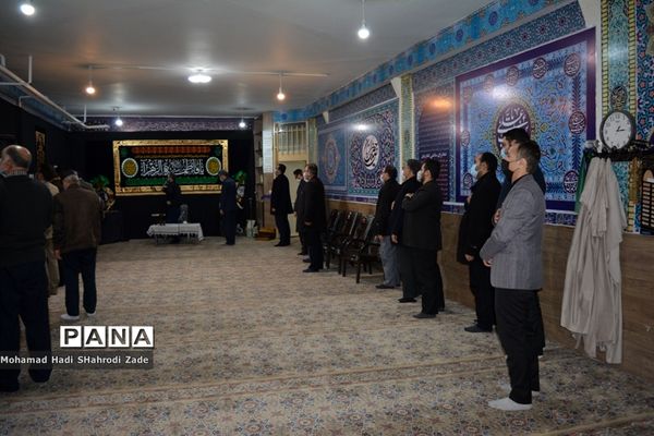 برگزاری مجلس یادبود شهید دلها حاج قاسم سلیمانی در آموزش و پرورش ناحیه یک مشهد