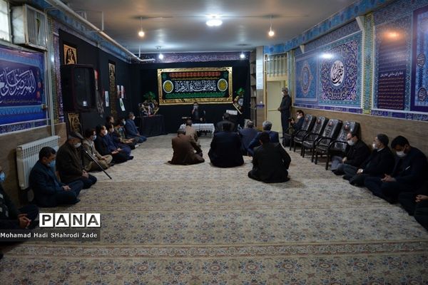 برگزاری مجلس یادبود شهید دلها حاج قاسم سلیمانی در آموزش و پرورش ناحیه یک مشهد