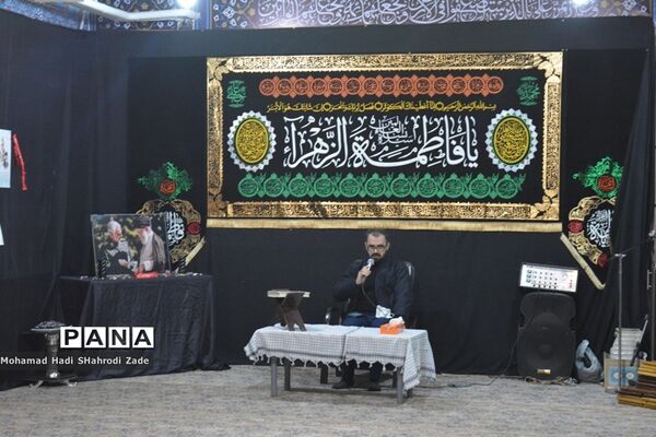 برگزاری مجلس یادبود شهید دلها حاج قاسم سلیمانی در آموزش و پرورش ناحیه یک مشهد