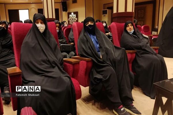 گردهمایی بزرگ بانوان فاطمی درشهرستان اسلامشهر