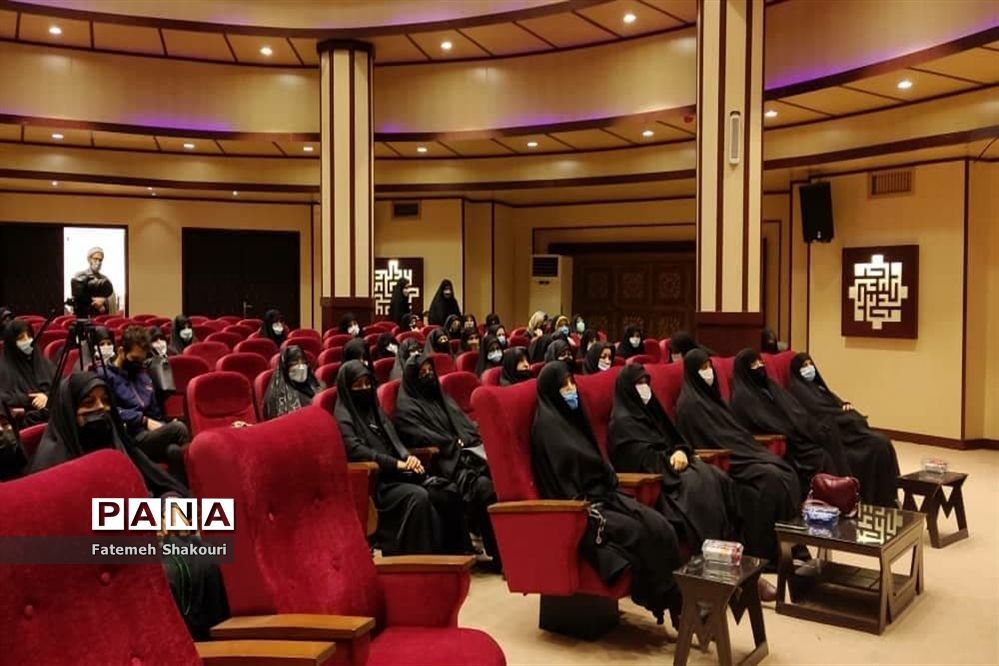 گردهمایی بزرگ بانوان فاطمی درشهرستان اسلامشهر