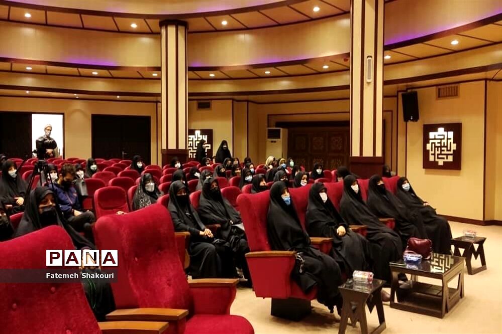 گردهمایی بزرگ بانوان فاطمی درشهرستان اسلامشهر