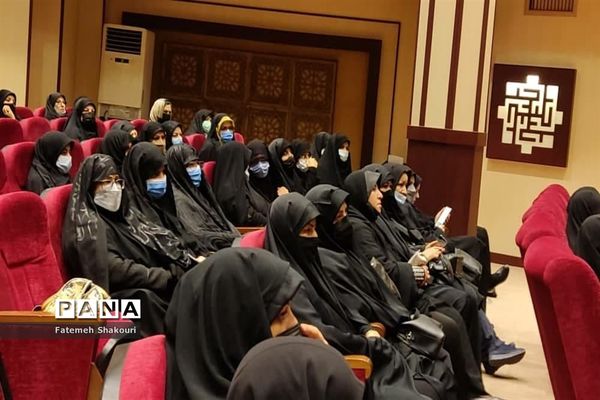 گردهمایی بزرگ بانوان فاطمی درشهرستان اسلامشهر