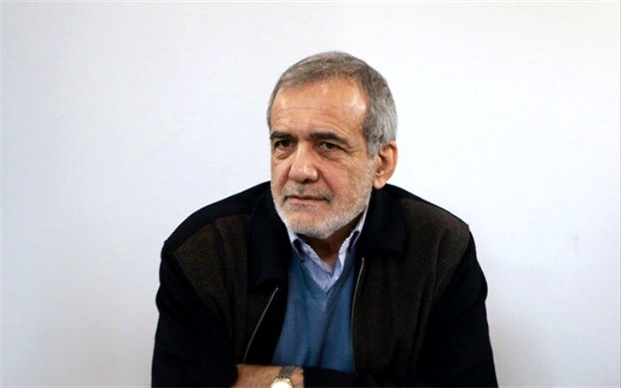 پزشکیان: عده‌ای تراکتور را به گروگان گرفته‌اند؛ باشگاه بازیچه افراد شده است