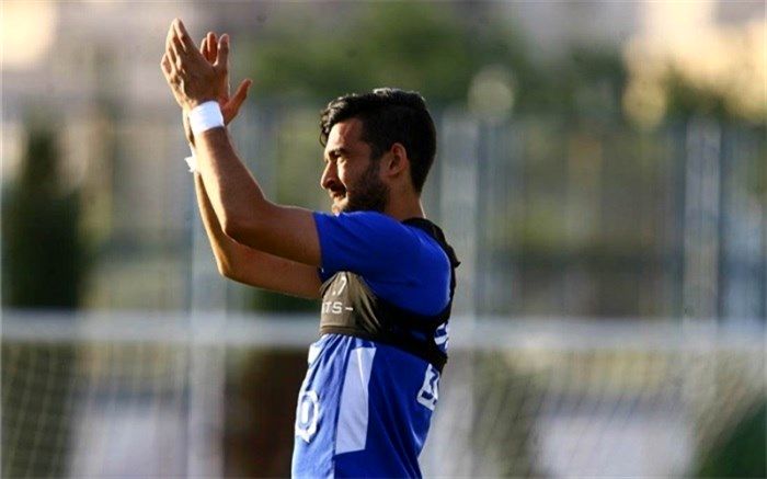 هافبک محبوب استقلالی‌ها راهی لیگ عراق شد