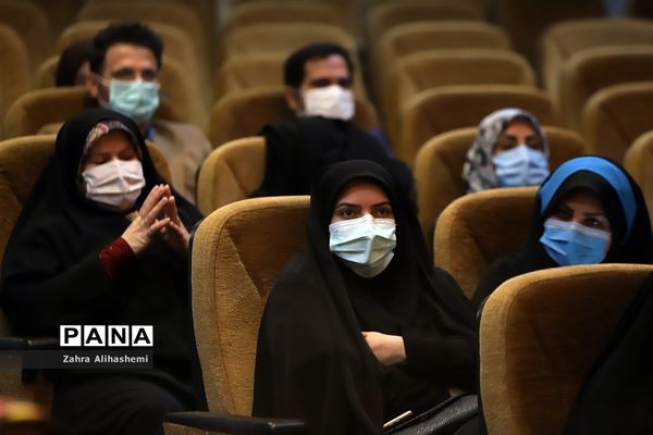 نشست تببین برنامه‌های اجرایی حوزه مشاوره و مراقبت در برابر آسیب‌های اجتماعی