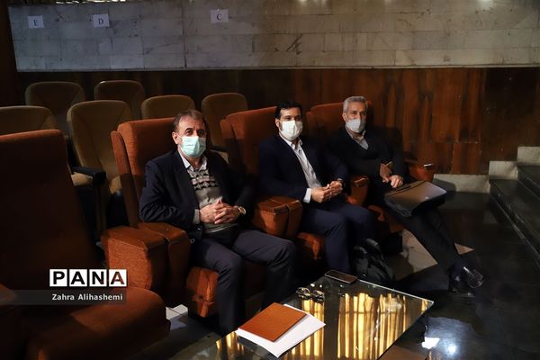 نشست تببین برنامه‌های اجرایی حوزه مشاوره و مراقبت در برابر آسیب‌های اجتماعی