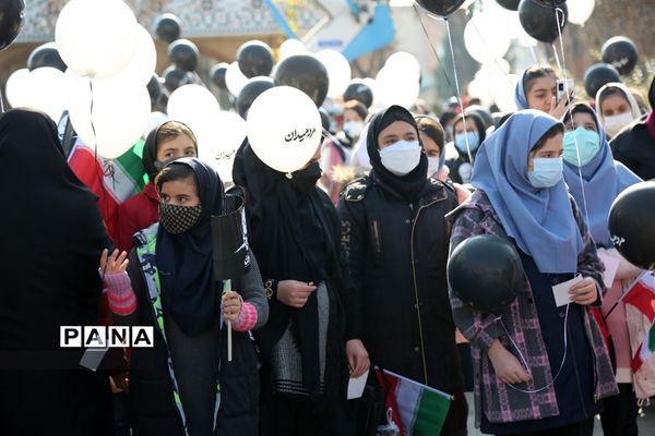 اجتماع یاران دبستانی حاج قاسم ویژه دانش آموزان منطقه19