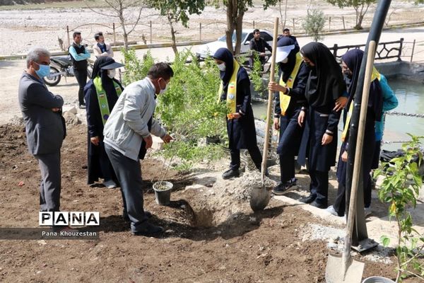 آیین گرامیداشت روز درختکاری و هفته منابع طبیعی در خوزستان
