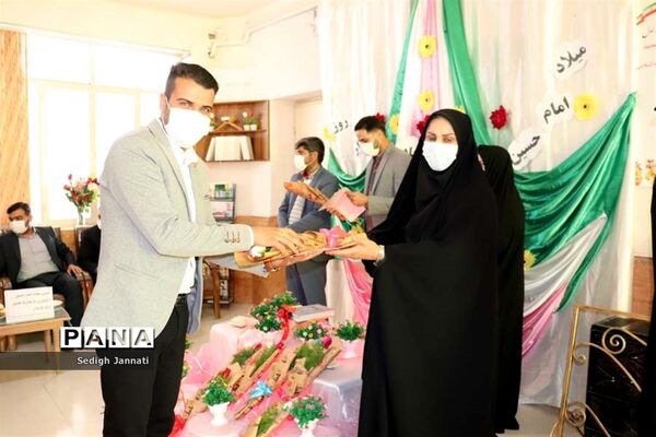 آیین گرامیداشت روز پاسدار در مدارس شهرستان آباده