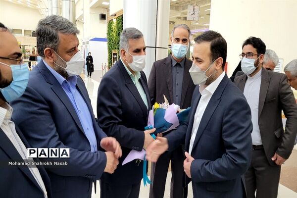 آیین استقبال از دانش‌آموز پیشتاز قرآنی جهان اسلام در اهواز