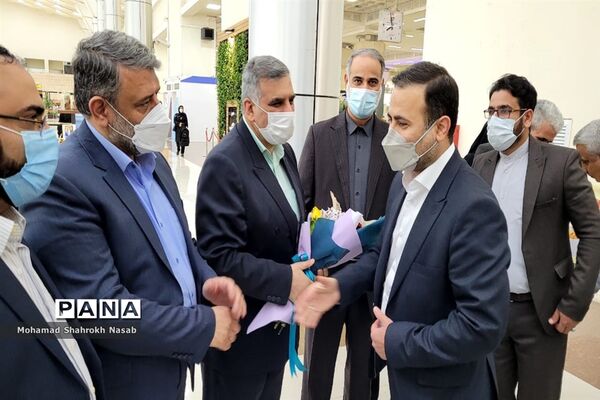 آیین استقبال از دانش‌آموز پیشتاز قرآنی جهان اسلام در اهواز