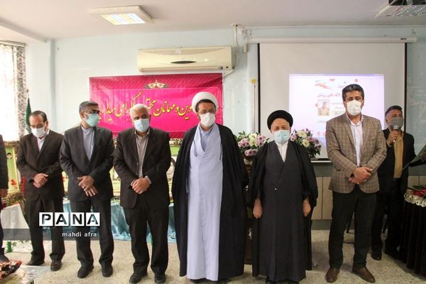 برگزاری یادواره شهدا در دبیرستان فرزانگان دکتر عادلی